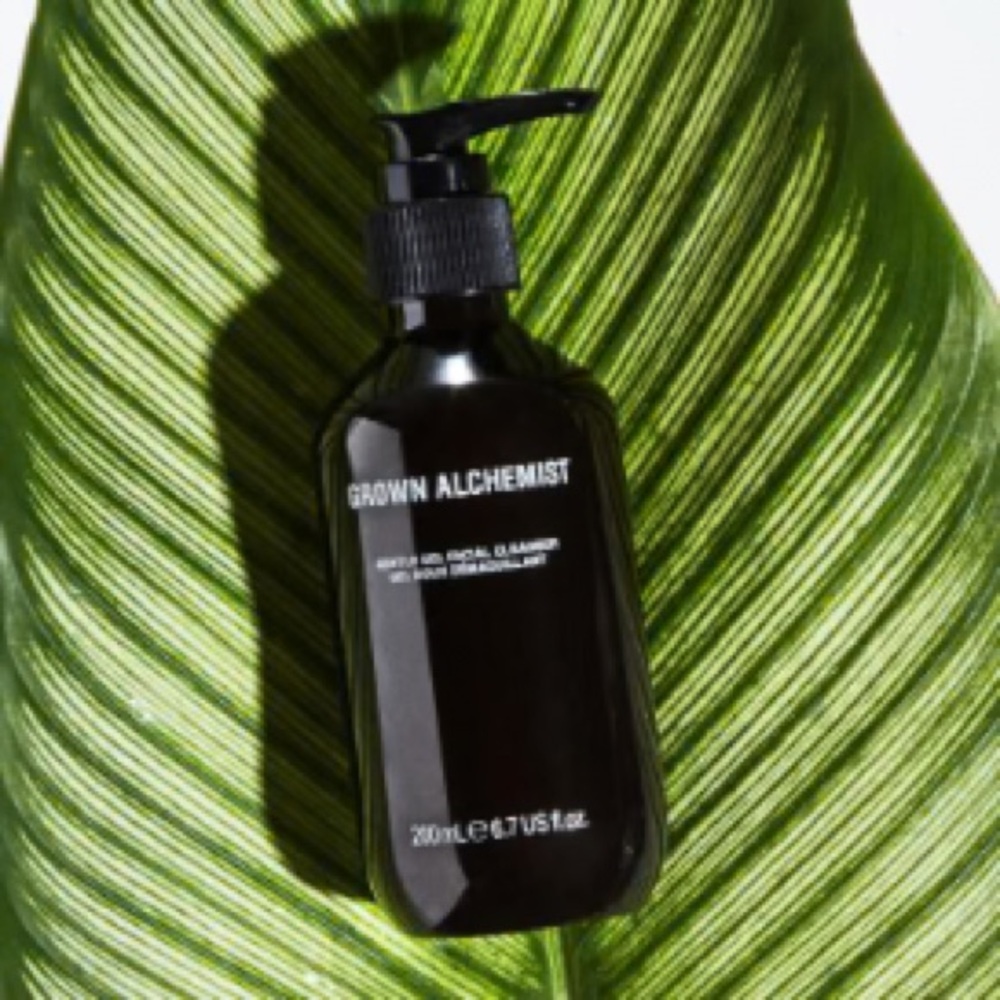 GENTLE GEL FACIAL CLEANSER (200ML)